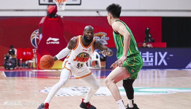 那时，这个家族居住在米兰，18世纪先后又获得侯爵和公爵爵位，直至今日。